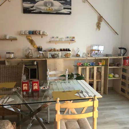 R&b Midora Nocleg ze śniadaniem 4*
