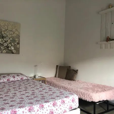 Nocleg ze śniadaniem R&b Midora